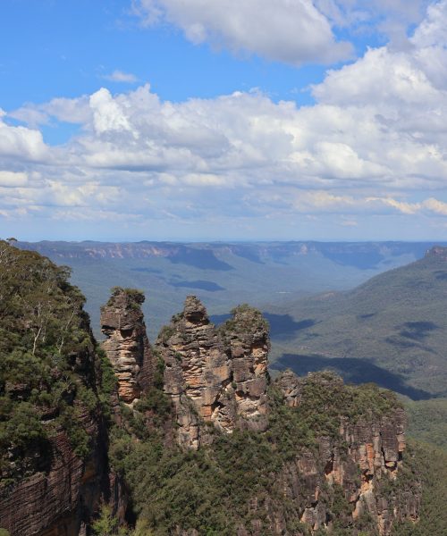 Vue sur les three sisters aux blue mountains en journée
