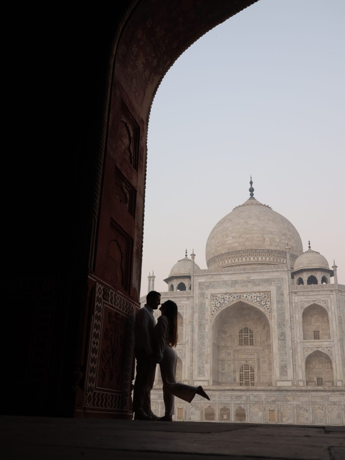 Couple devant le Taj Mahal