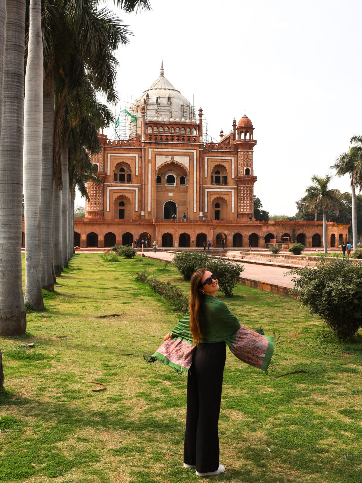 Les jardin de Safdarjung’s Tomb avec le Mausolée en arrière plan